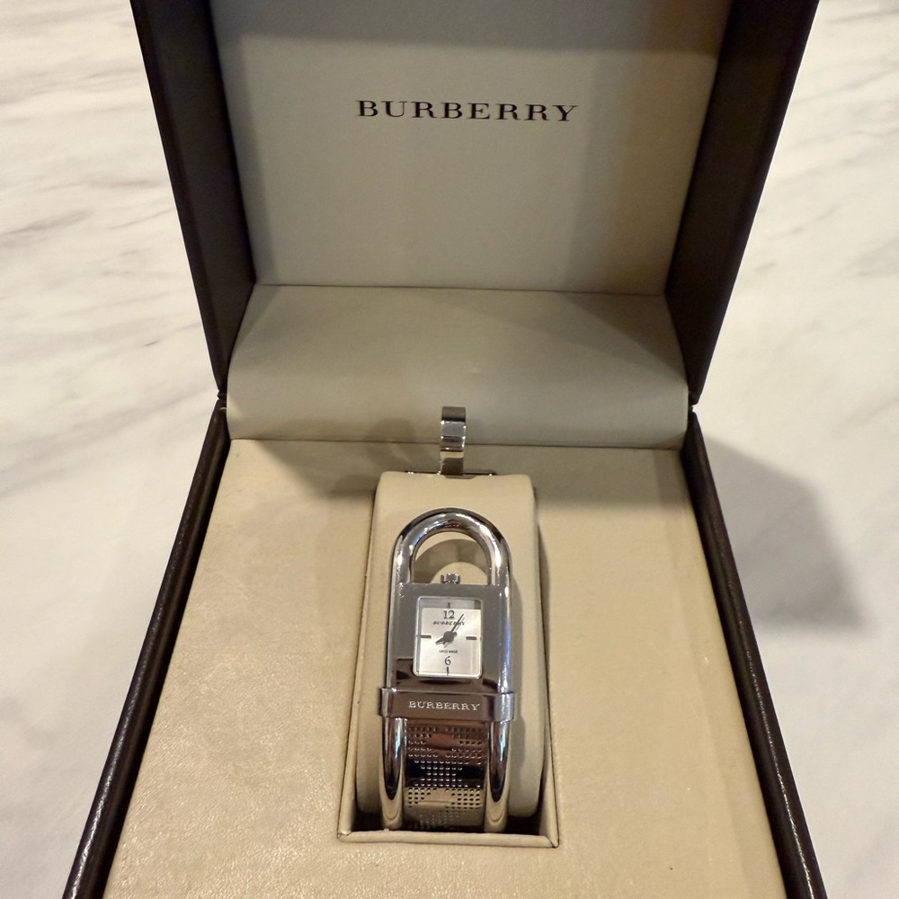 Burberry Aiko Nic Bangle Watch